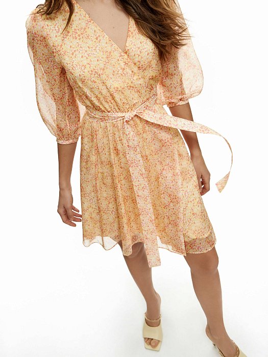 Цветочное платье с запахом: фото №4