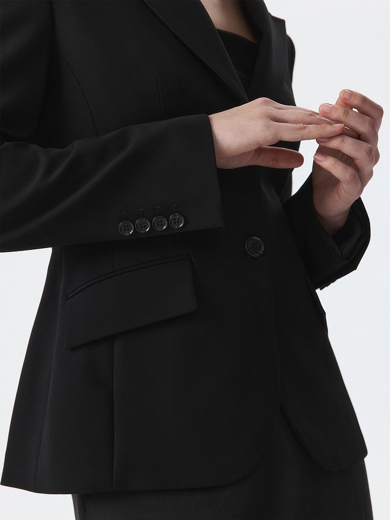 Приталенный жакет из вискозы (Р158)