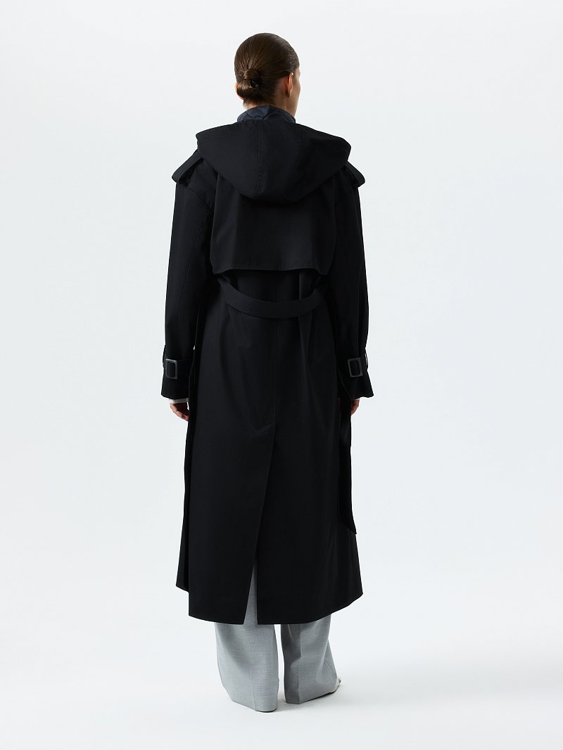 Плащ со съемным жилетом и капюшоном