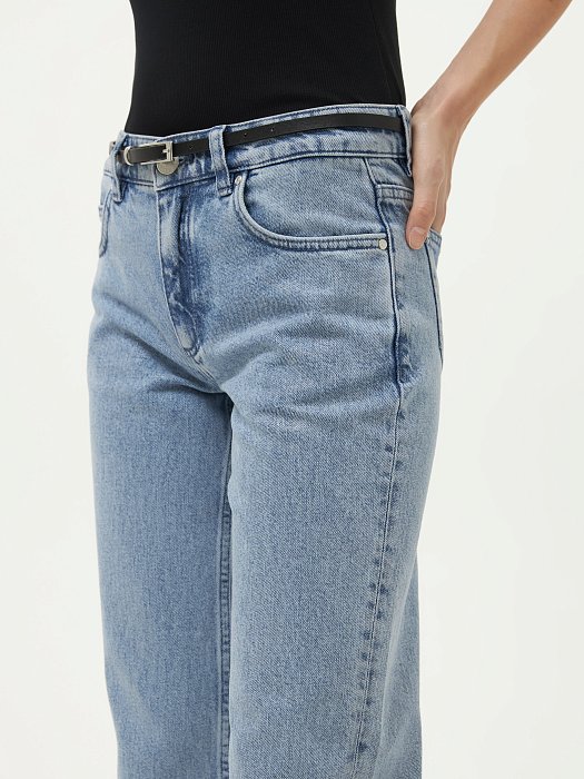 Джинсы с серебристым напылением: фото №3