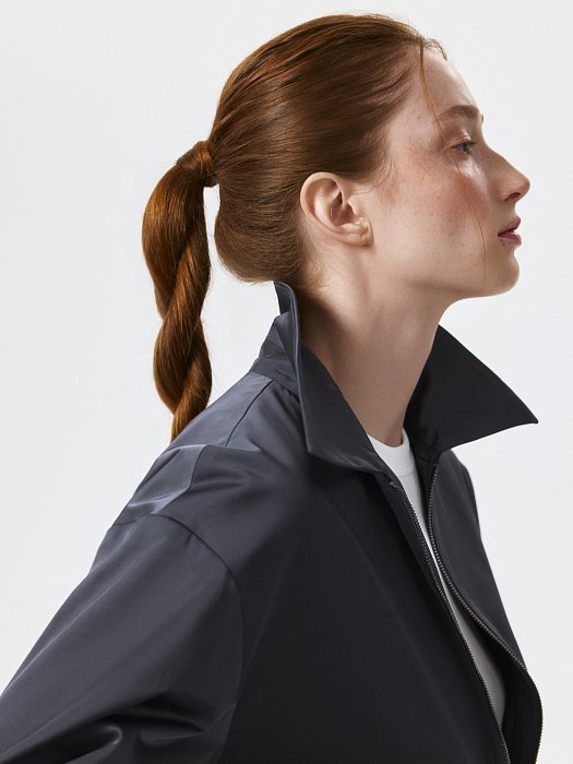 Атласная укороченная куртка: фото №6