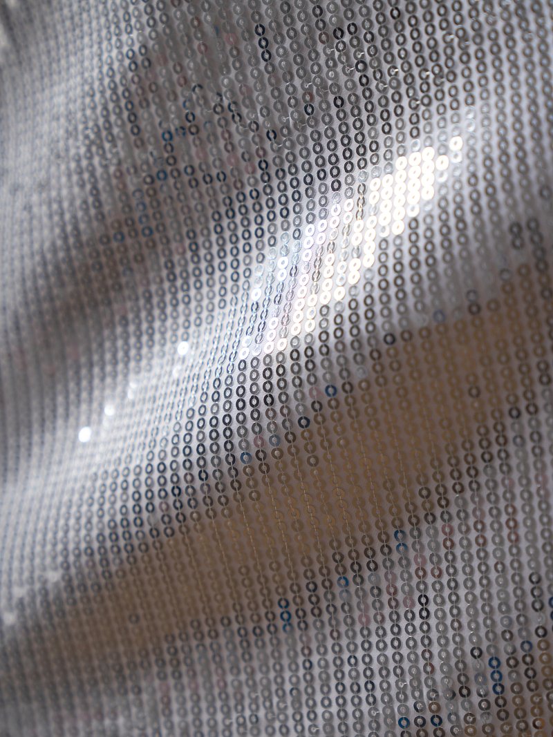 Вечернее платье на бретелях