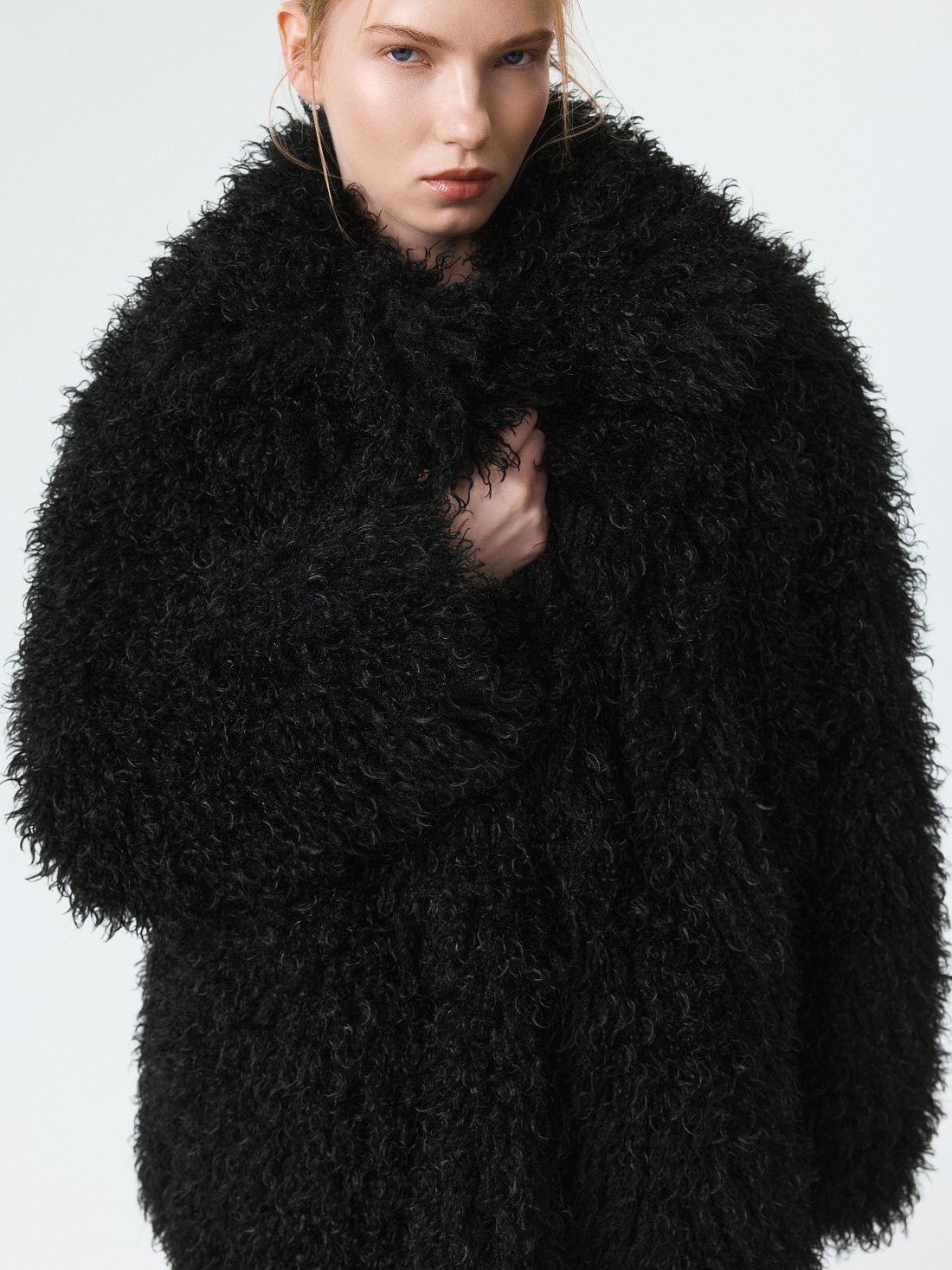 Утепленная шуба из искусственного меха: фото №1