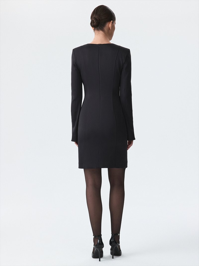 Платье длины мини