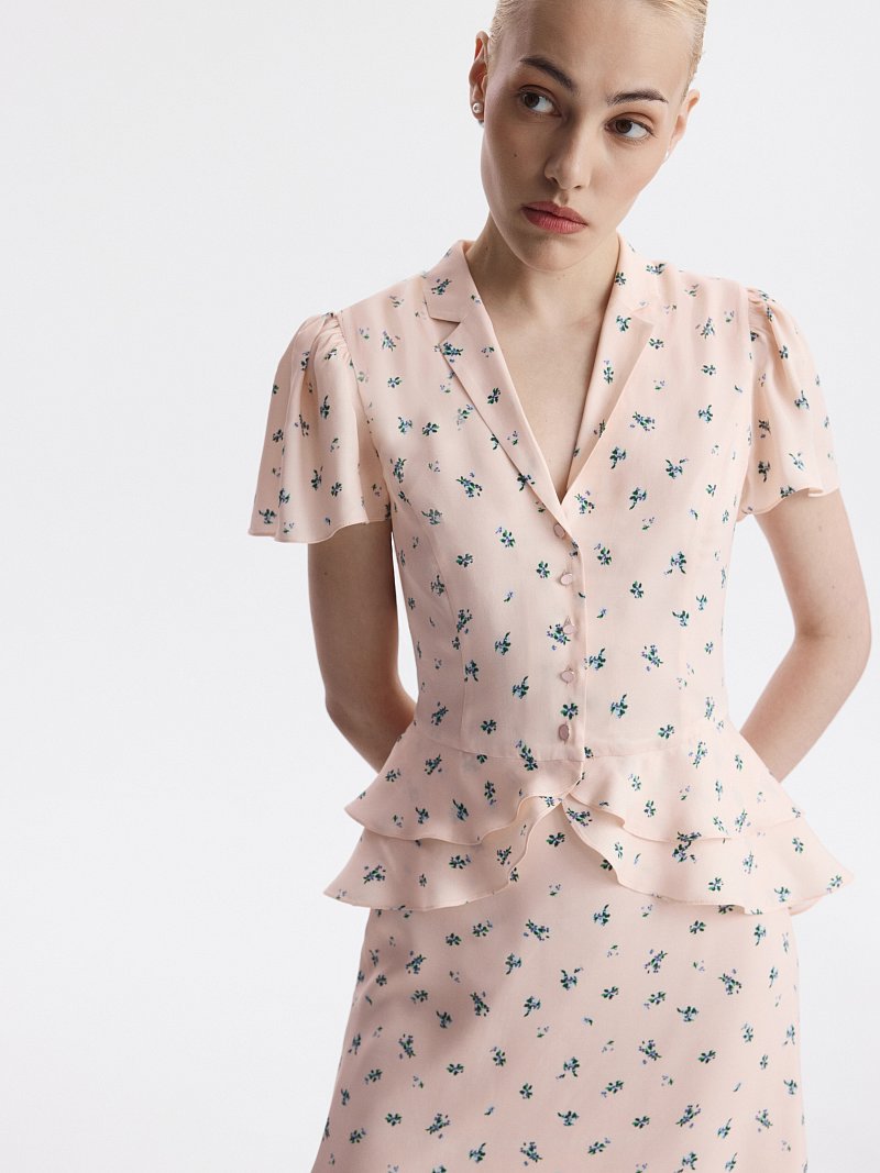 Атласная блуза в цветочек