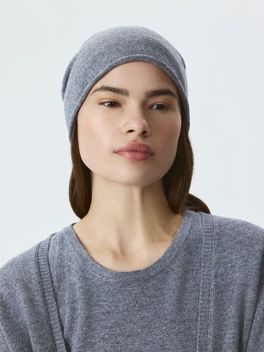 Шапка из шерсти мериноса: фото №3