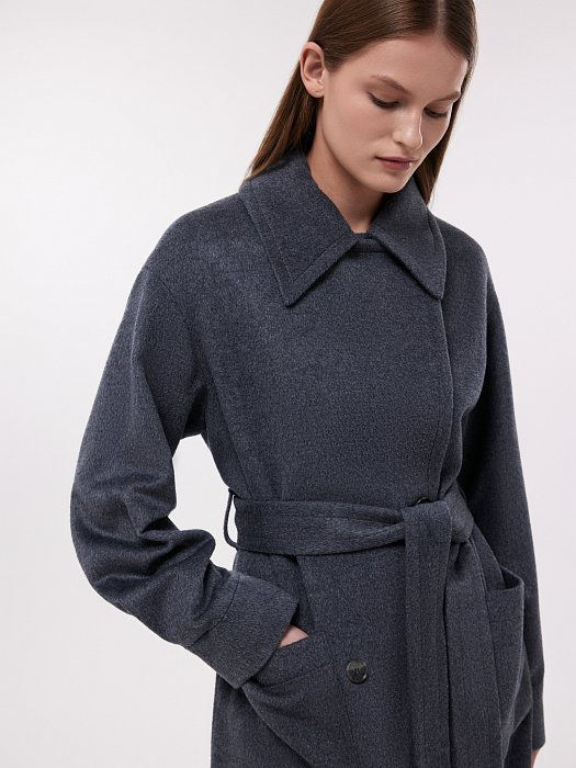 Полушерстяное двубортное пальто: фото №3