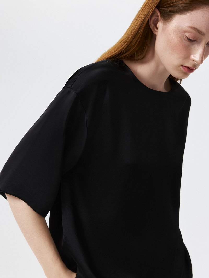 Атласная блуза оверсайз