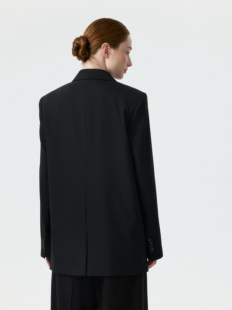 Прямой двубортный жакет
