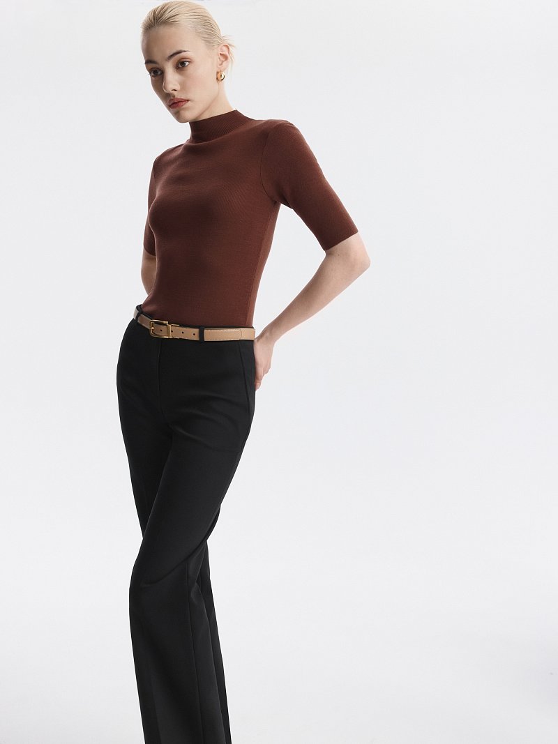 Костюмные брюки-клеш