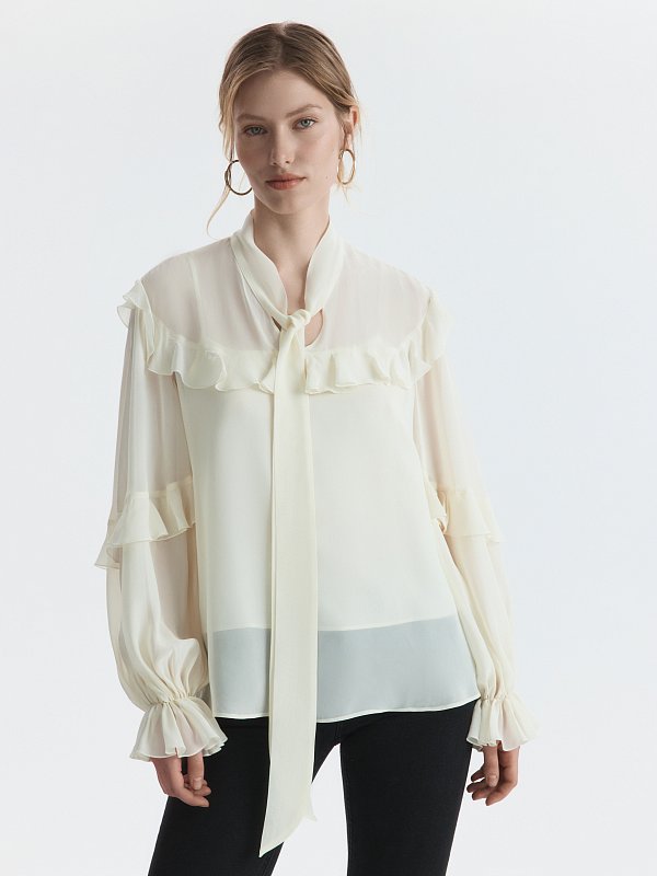 Блуза из шифона с воланами