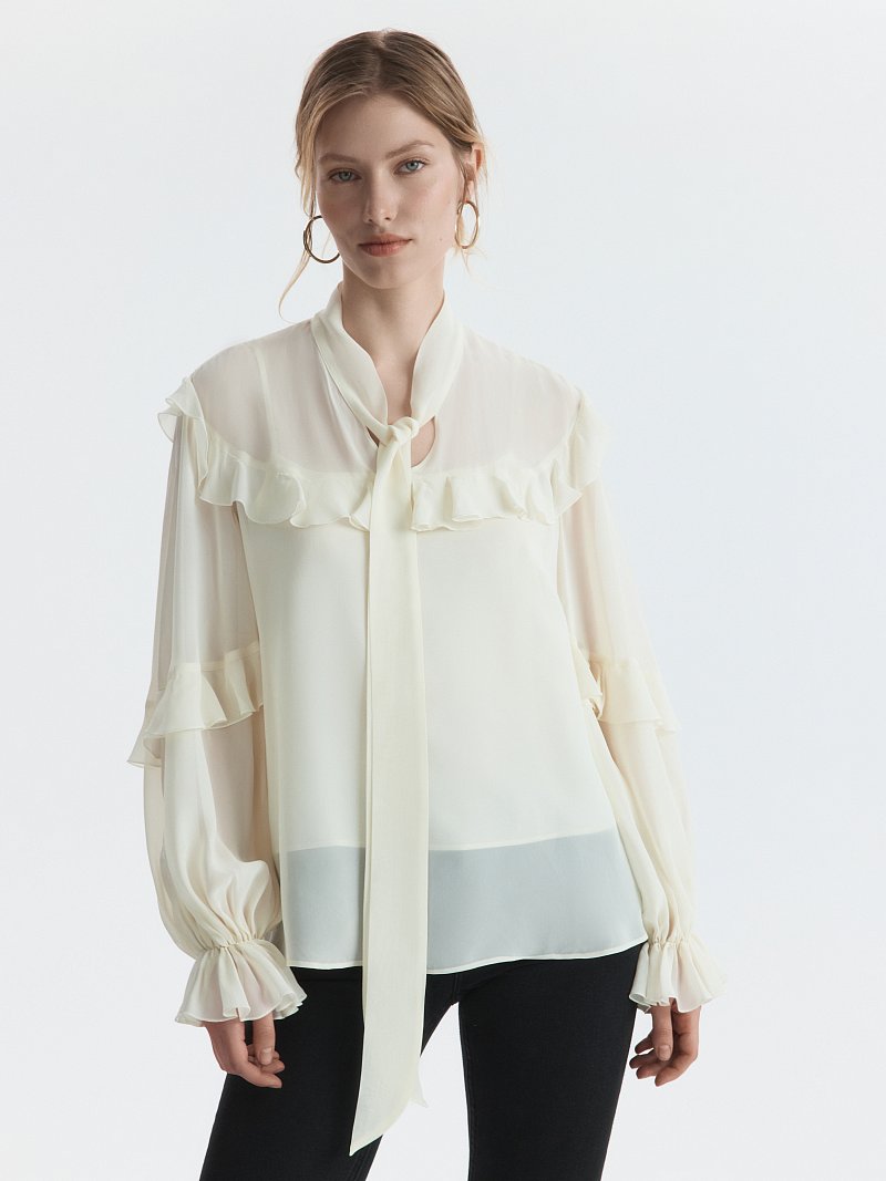 Блуза из шифона с воланами