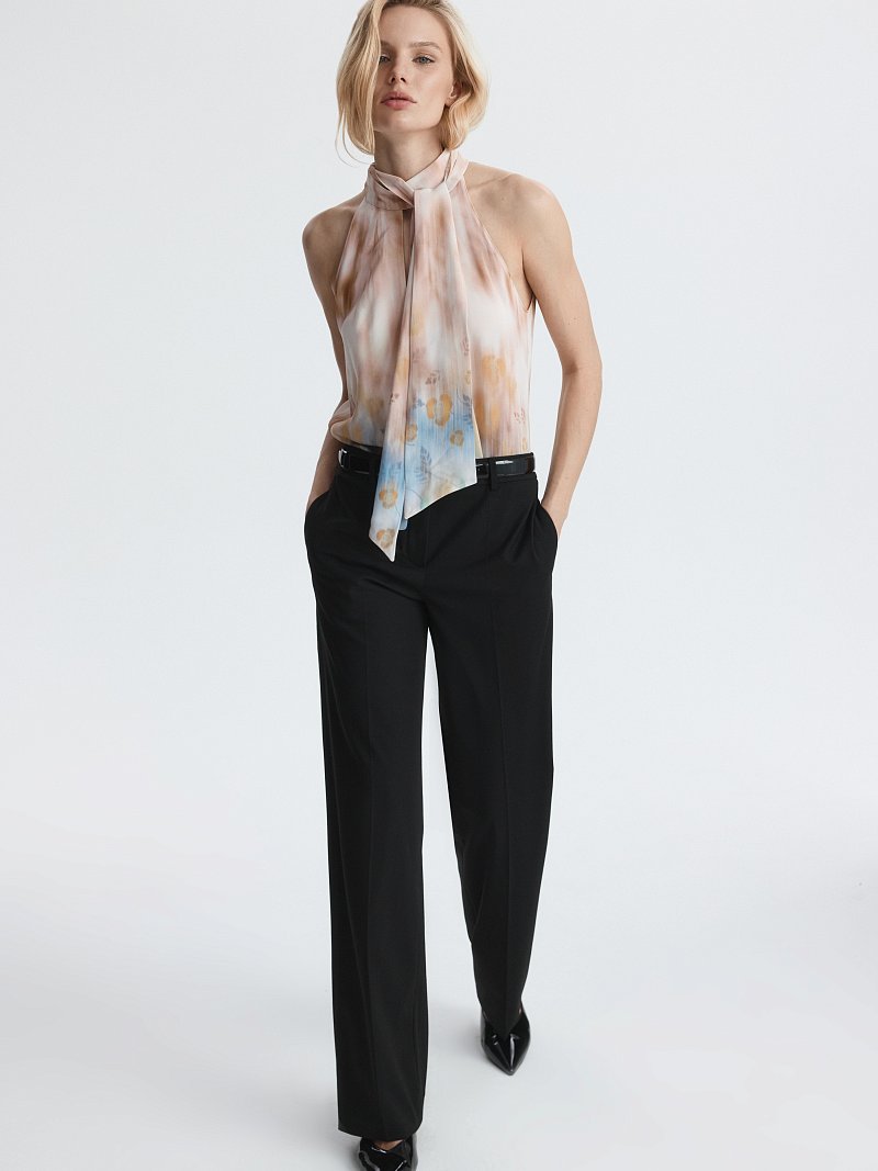 Прямые костюмные брюки