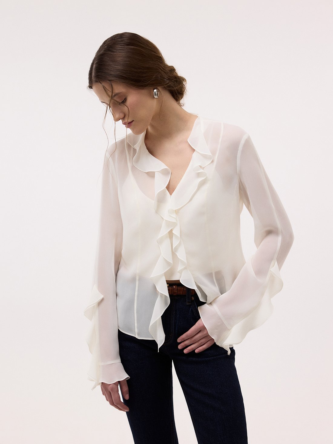 Шифоновая блуза с воланами и топ: фото №1