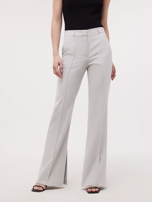 Расклешенные брюки с разрезами: фото №2