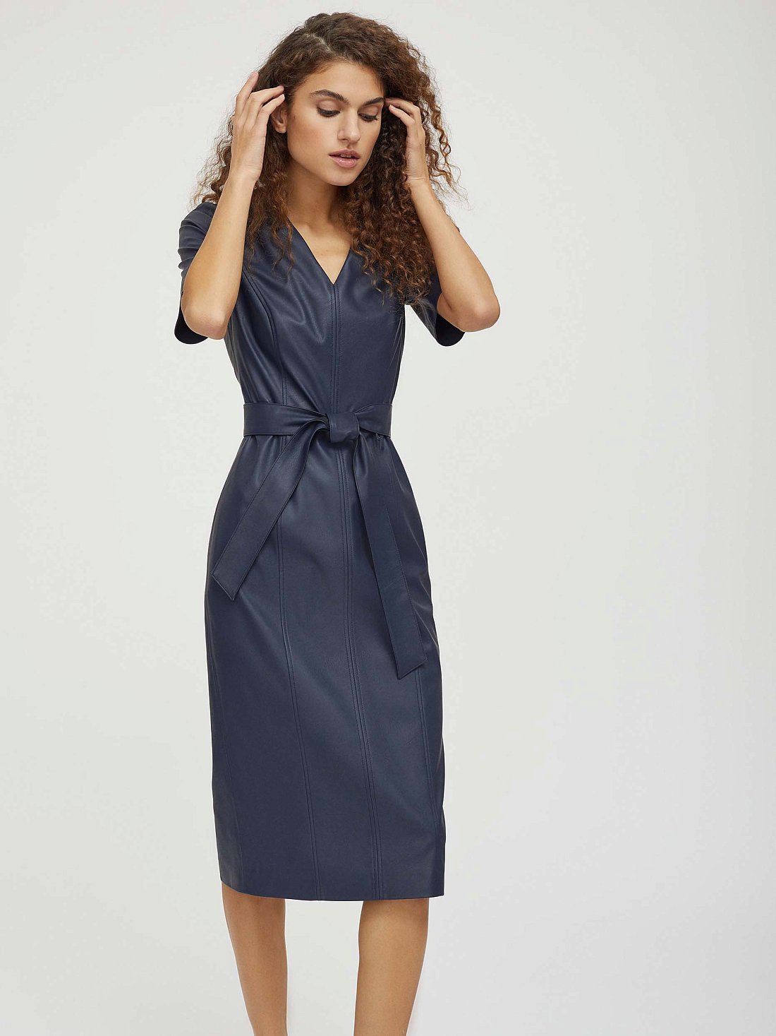 Платье из искусственной кожи: фото №1