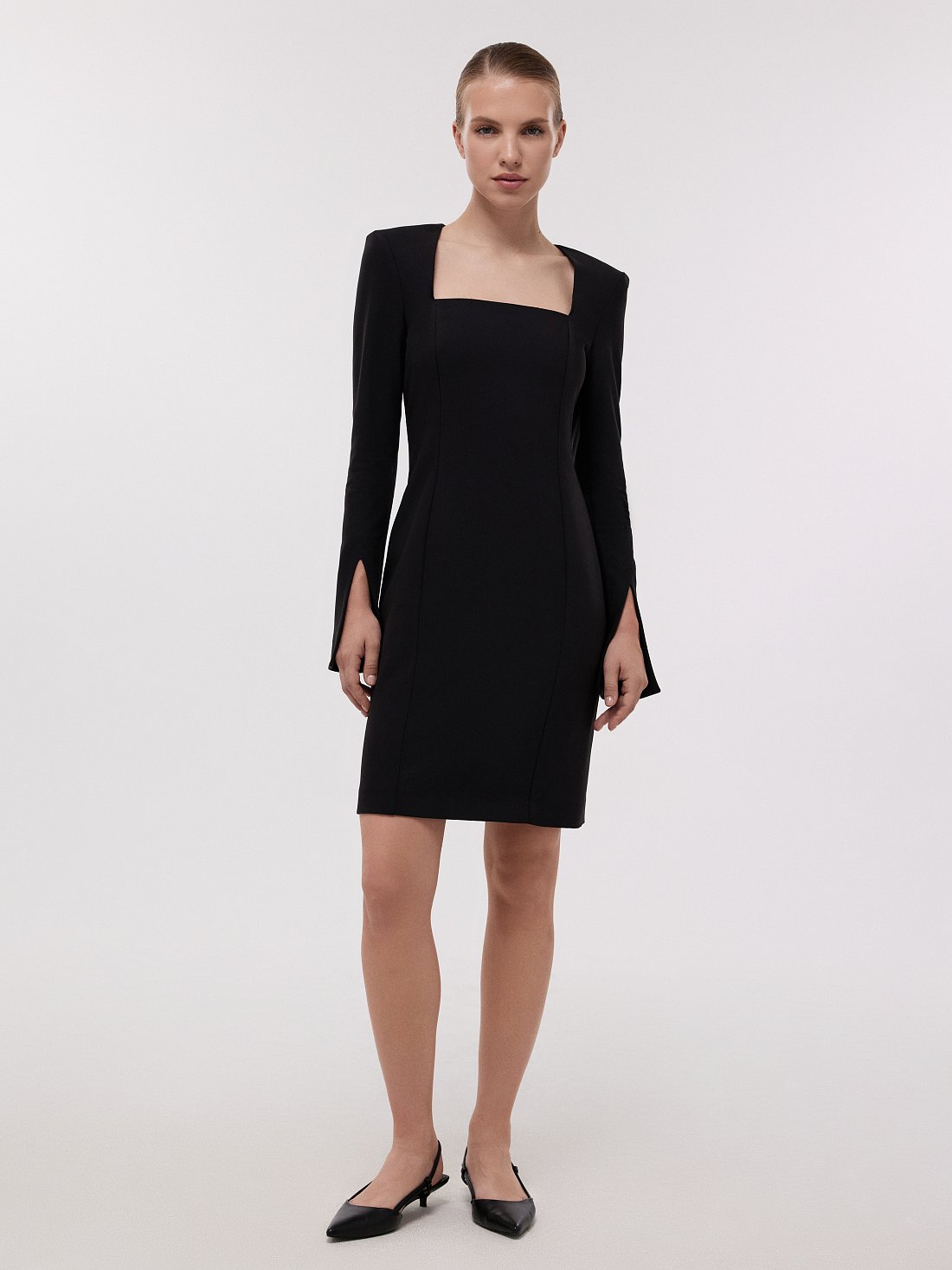 Платье с квадратным вырезом: фото №1