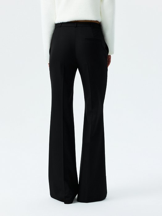 Расклешенные брюки со стрелками: фото №4