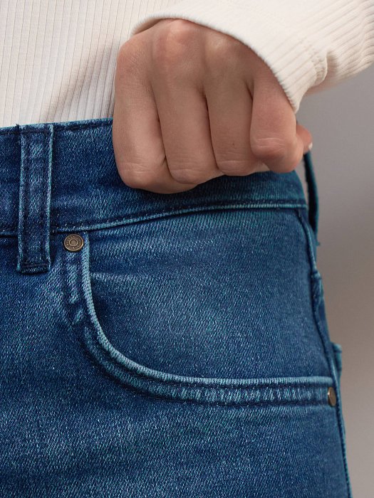 Джинсы свободного кроя: фото №3