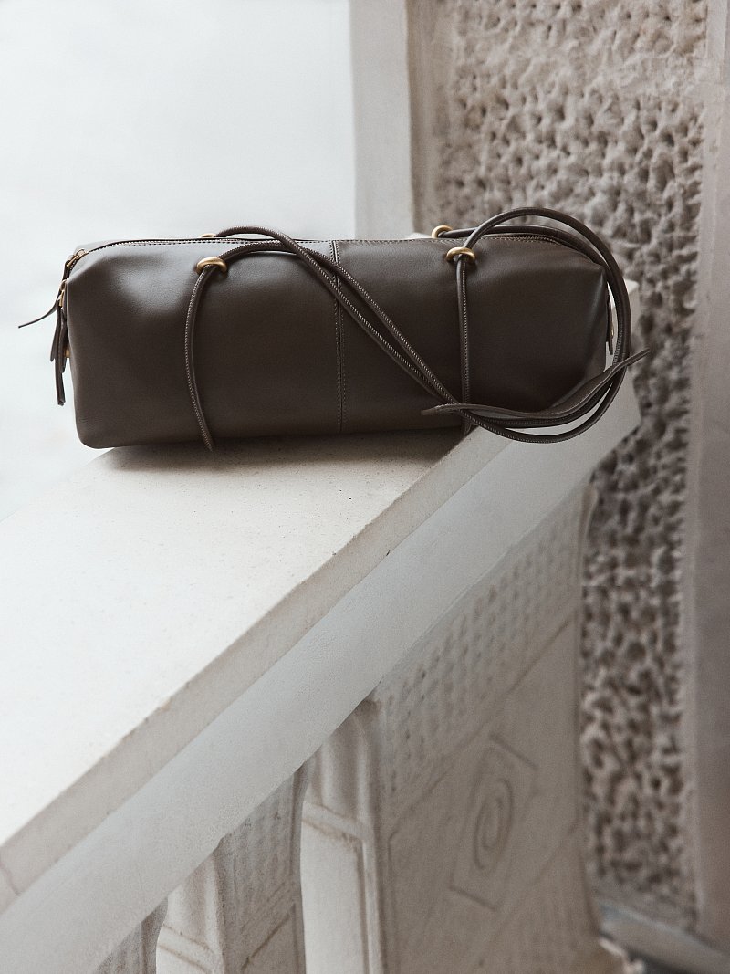 Сумка-такса из натуральной кожи