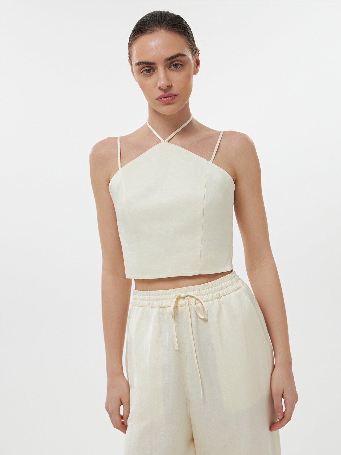 Укороченный топ со льном: фото №1