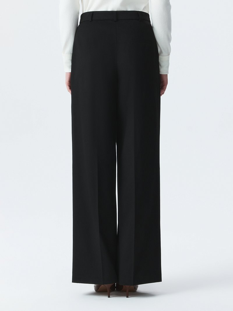 Широкие брюки из фланели