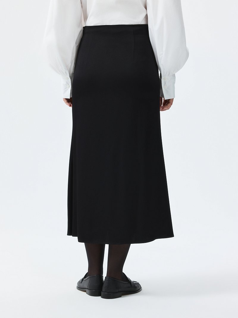 Атласная юбка-миди