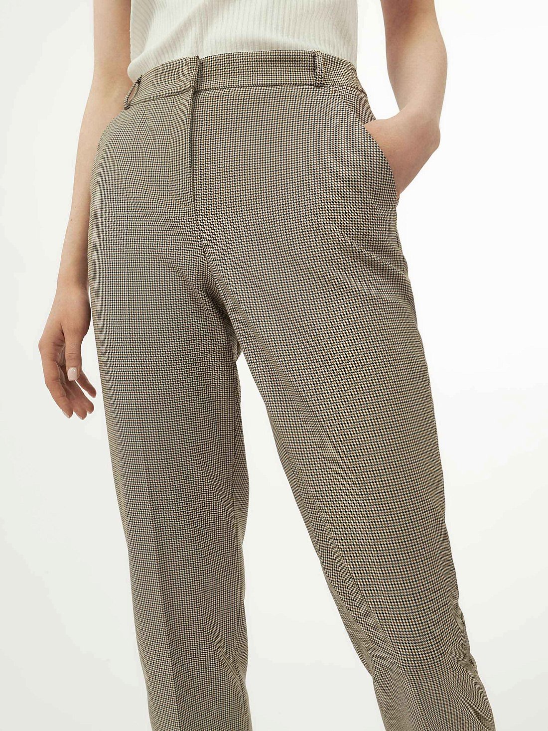 Зауженные брюки в гусиную лапку: фото №1