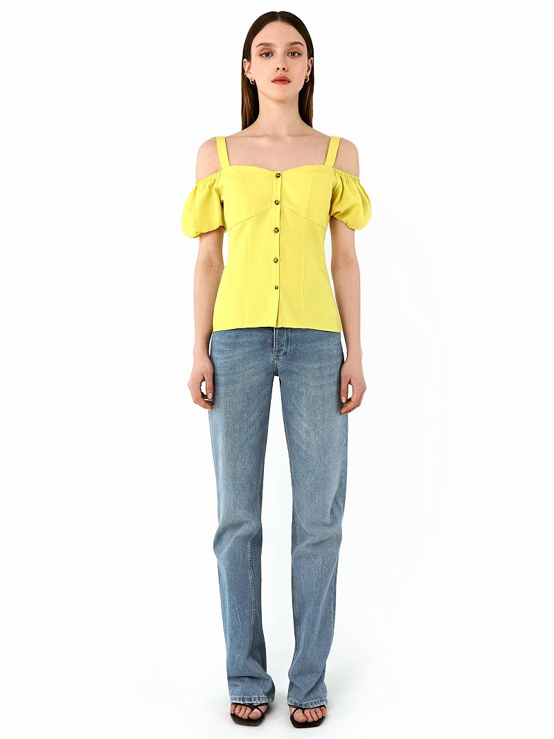 Блуза с рукавами-фонариками и рельефами