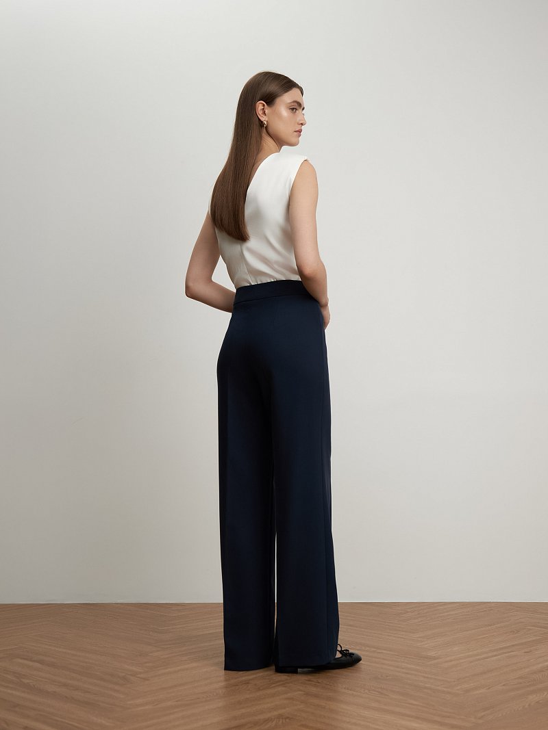 Брюки со стрелками