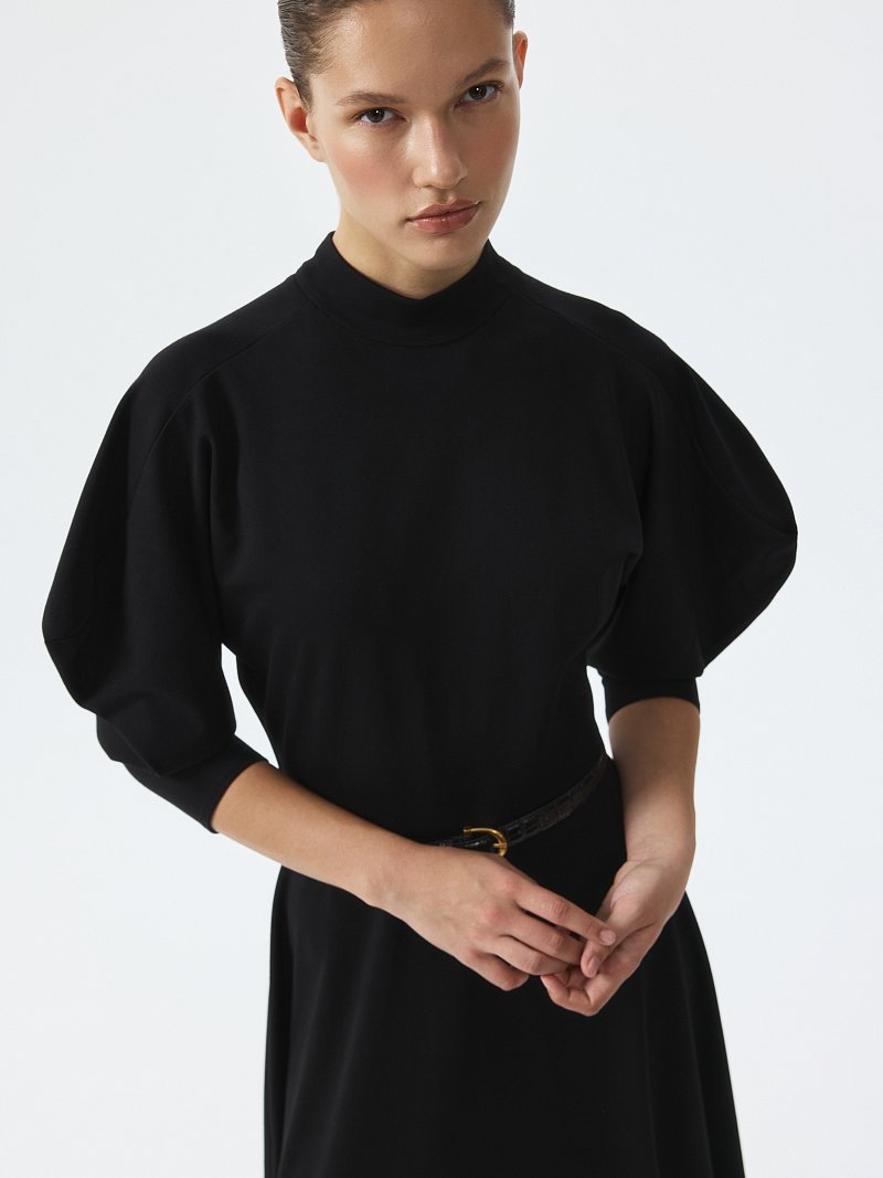 Расклешенное платье из трикотажа (Р158)