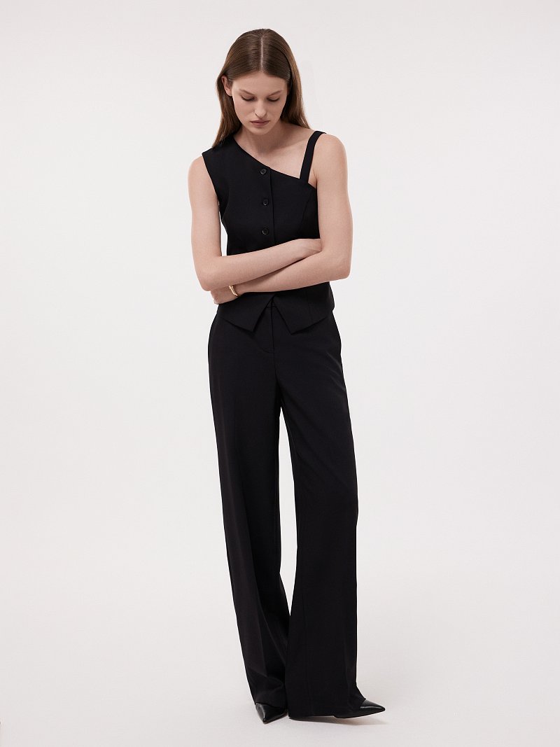 Асимметричный топ со съемной бретелью