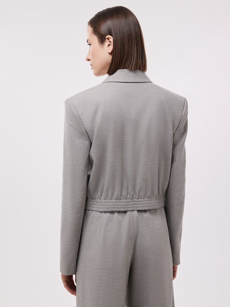 Укороченный жакет на кнопках