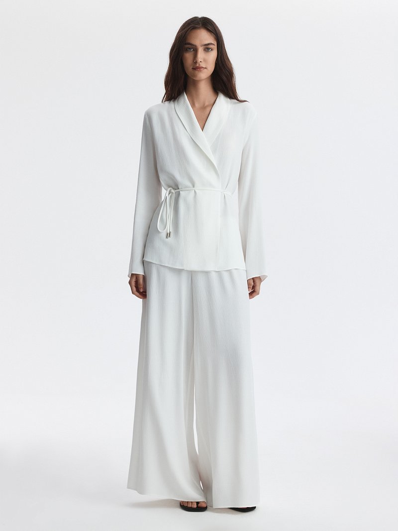 Костюм из вискозы