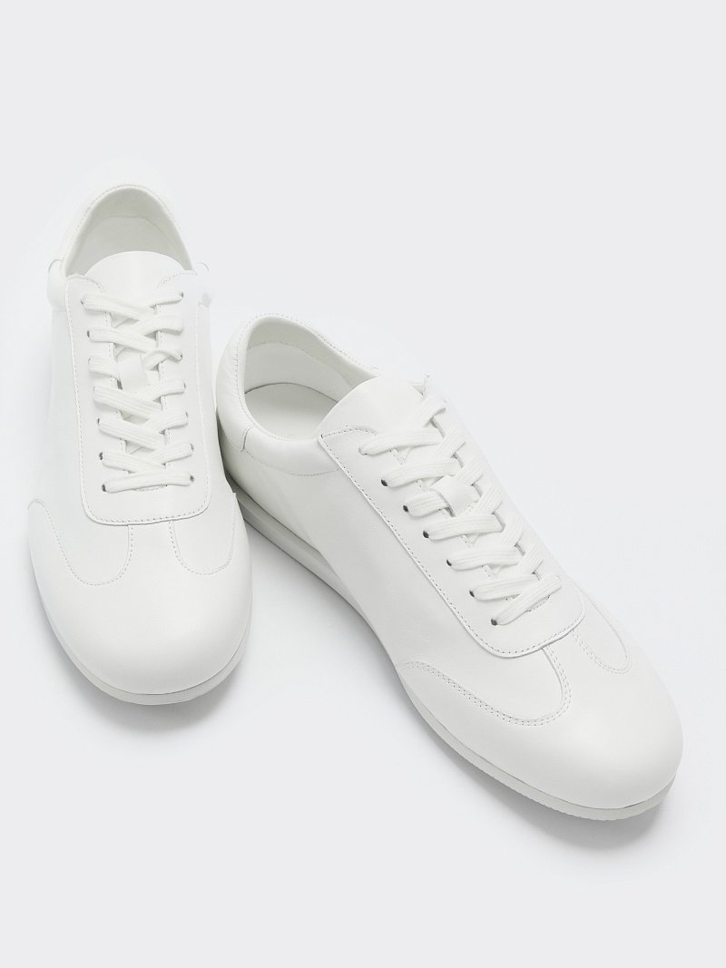 Кроссовки из натуральной кожи