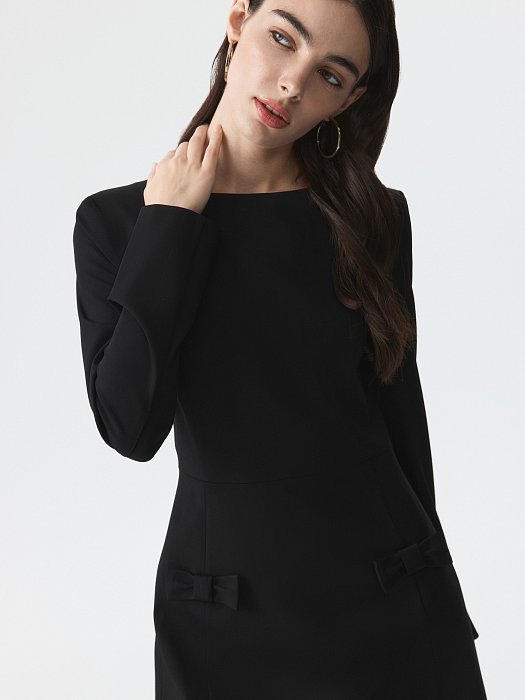 Классическое приталенное платье: фото №5