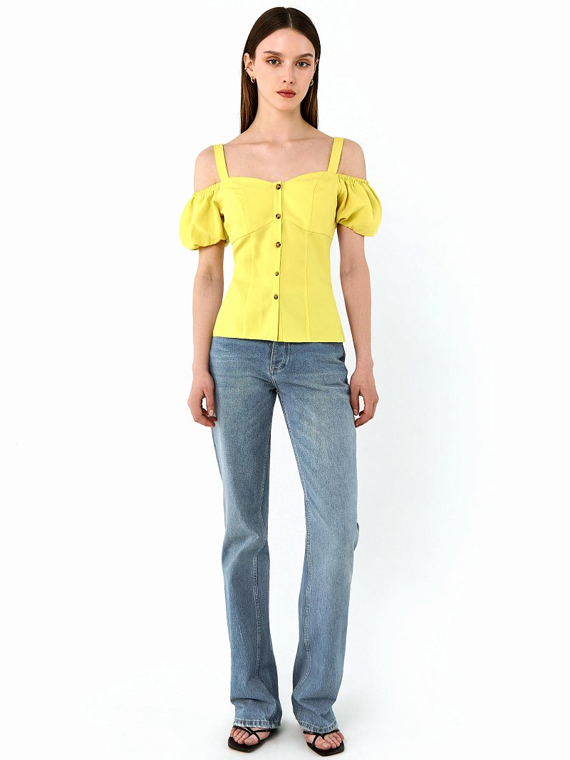 Блуза с рукавами-фонариками и рельефами