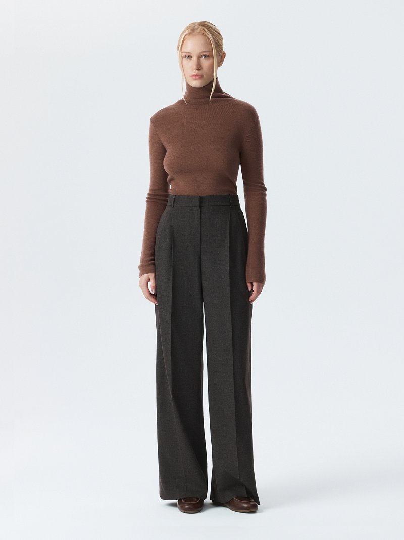 Широкие брюки из фланели