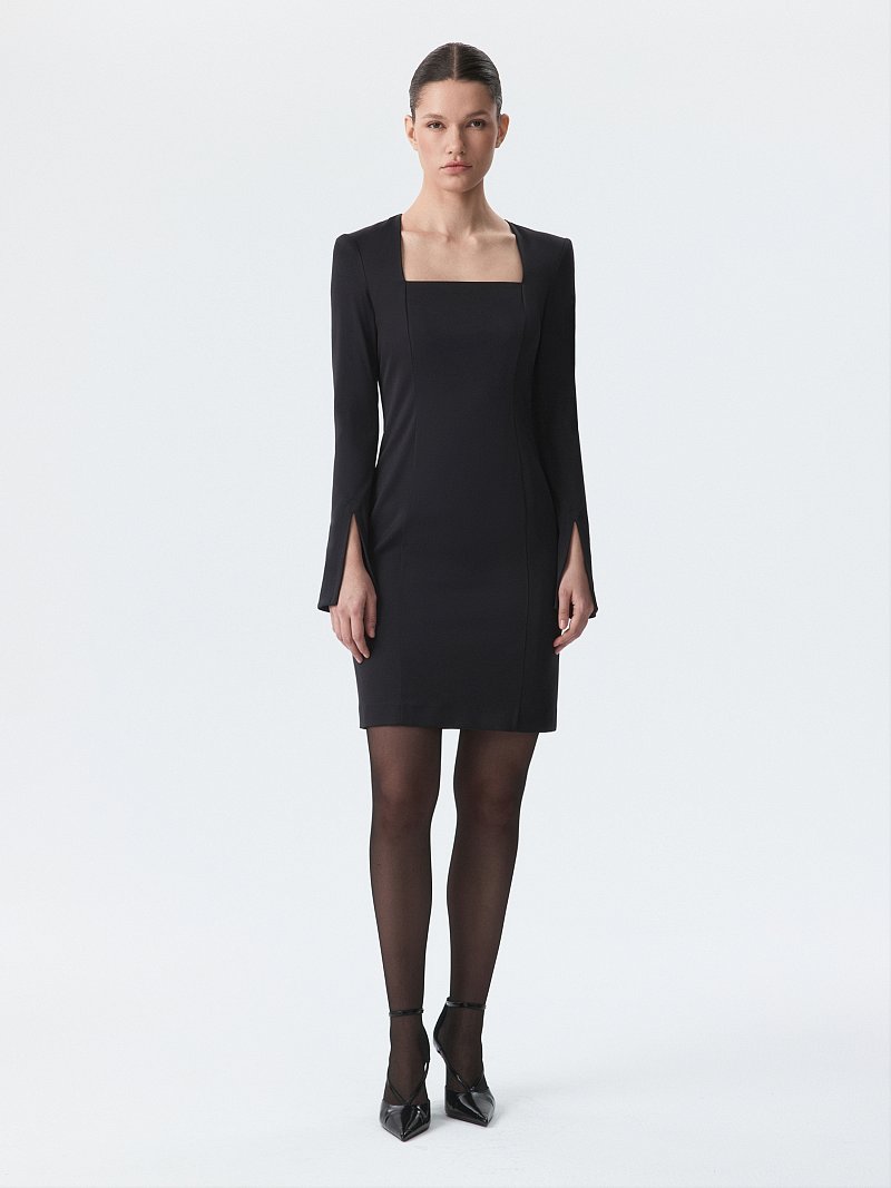 Платье длины мини