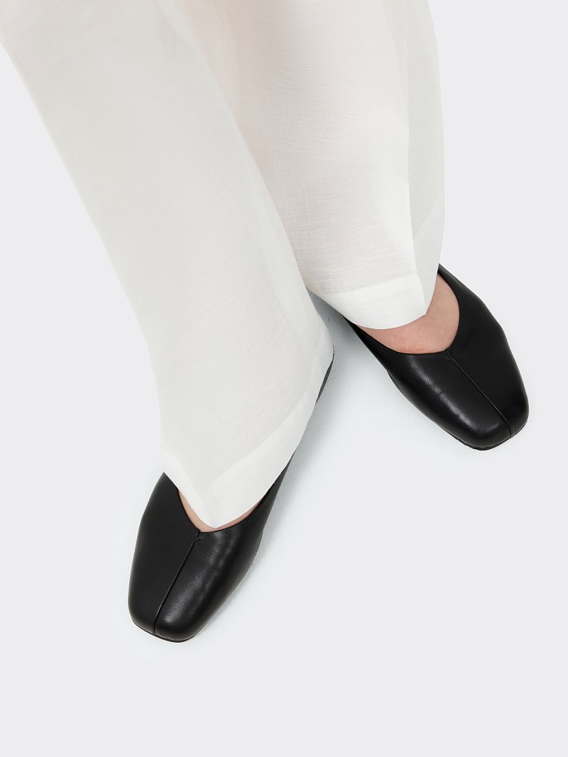 Балетки с квадратным мысом