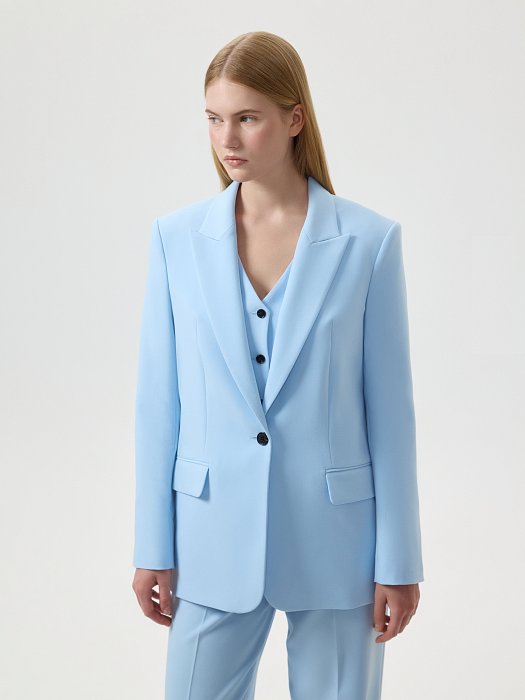 Прямой жакет на пуговице: фото №2