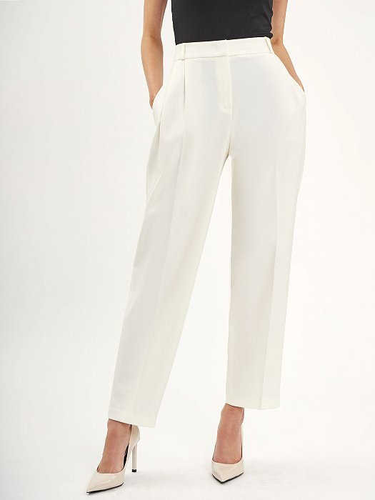 Прямые брюки с защипами: фото №4