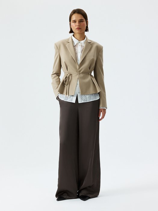 Жакет из переработанного материала с шерстью: фото №6