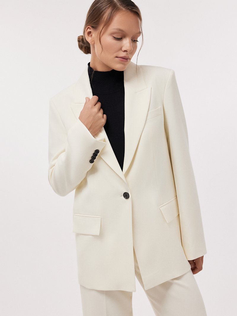 Удлиненный жакет на пуговице (Р158)