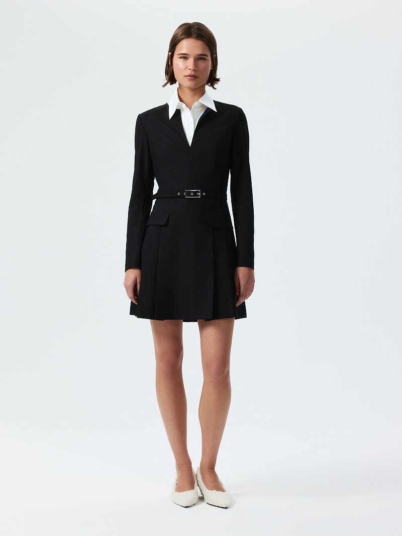 Платье со съемной манишкой