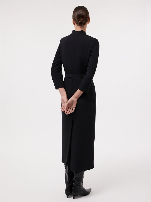 Платье-футляр с ремнем: фото №3