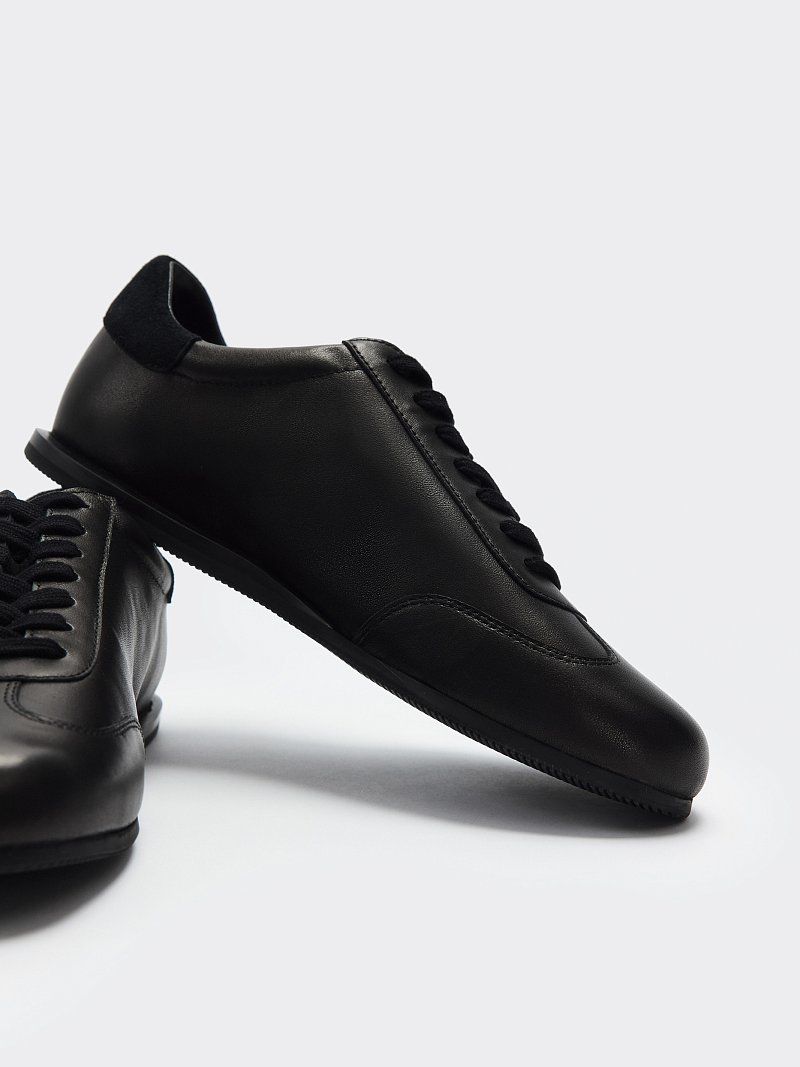 Кроссовки из натуральной кожи