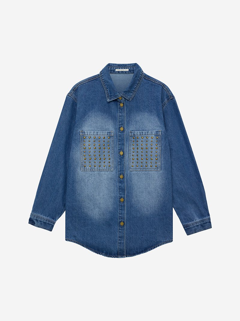 Джинсовая рубашка с клепками