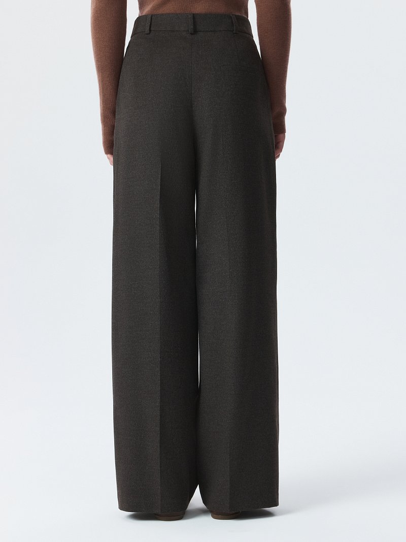 Широкие брюки из фланели