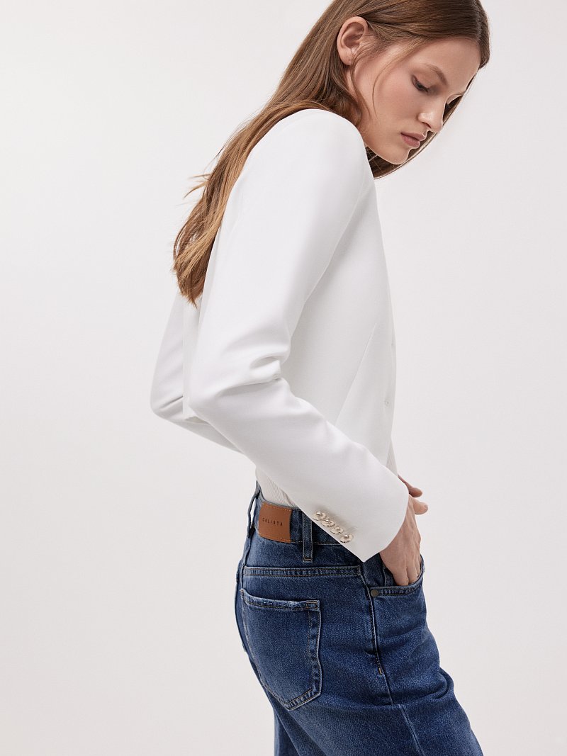 Укороченный жакет с круглым вырезом